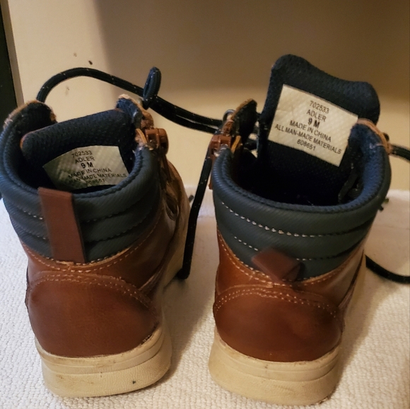 Little Boys Shoes - Picture 3 of 5